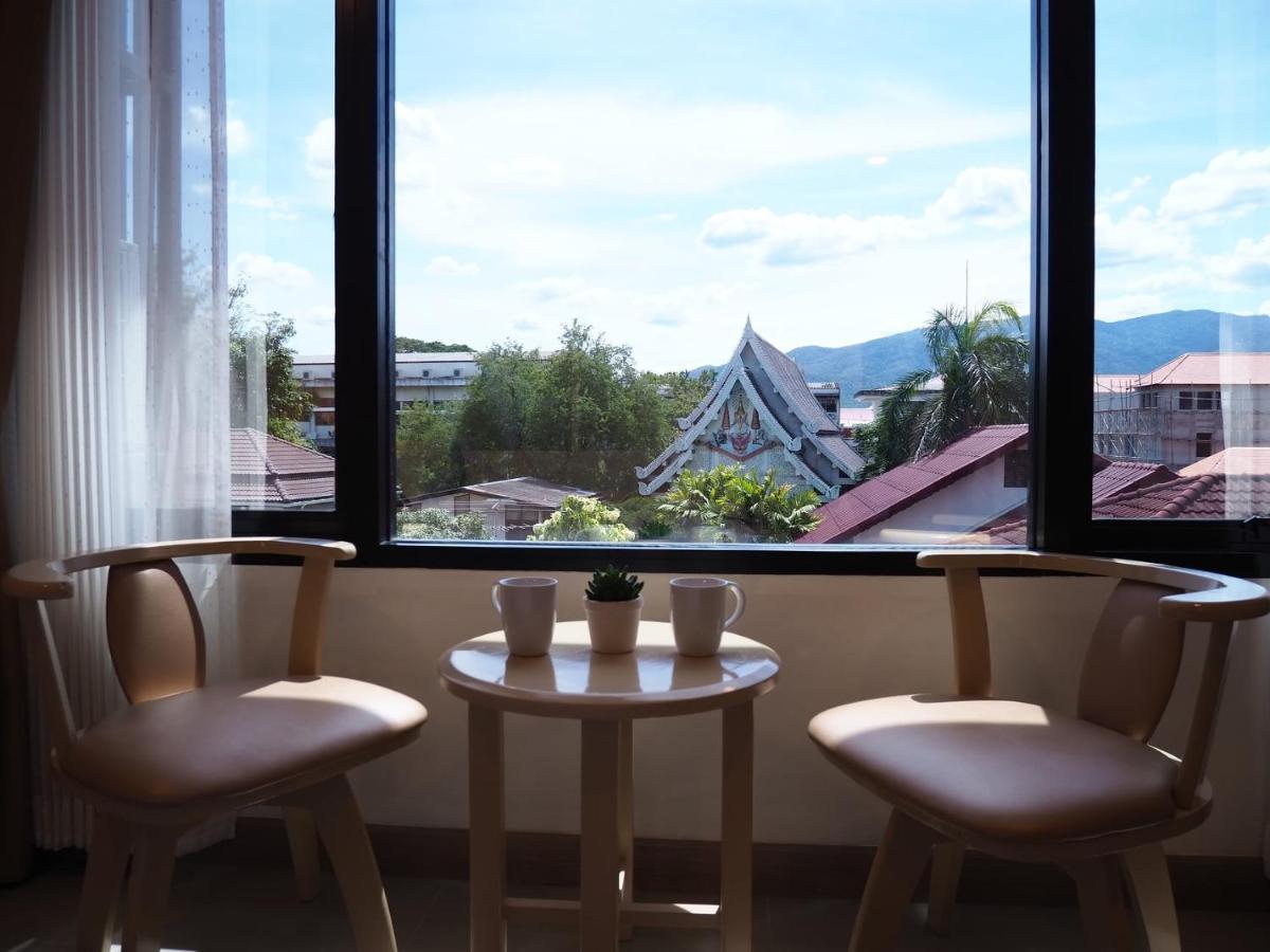 Malee Hotel Chiang Mai Bagian luar foto