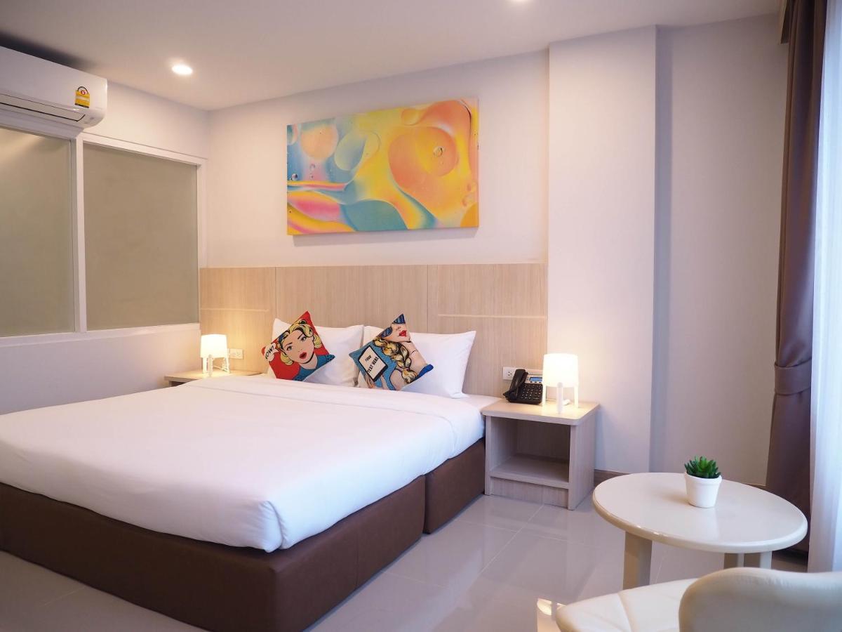 Malee Hotel Chiang Mai Bagian luar foto